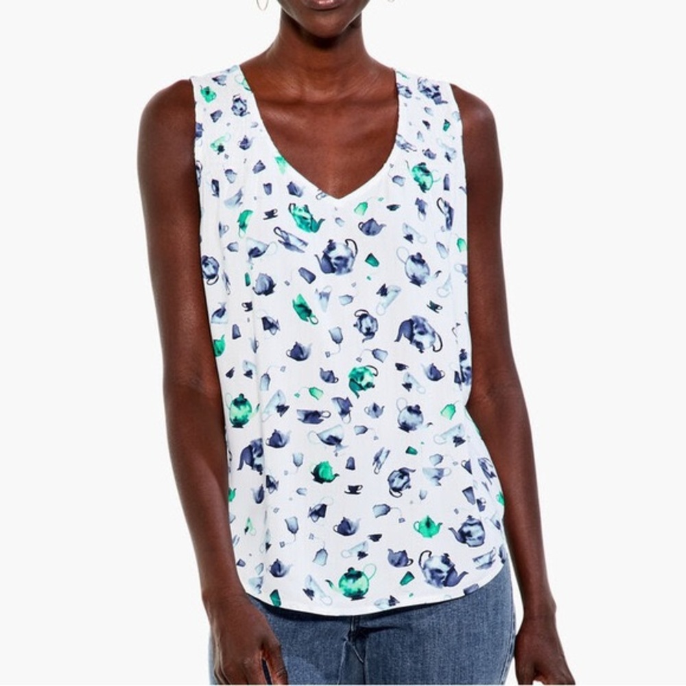 NWT NIC+ZOE Size Small Garden Party Teapot White Blue Sleeveless V-Neck Tank Top
